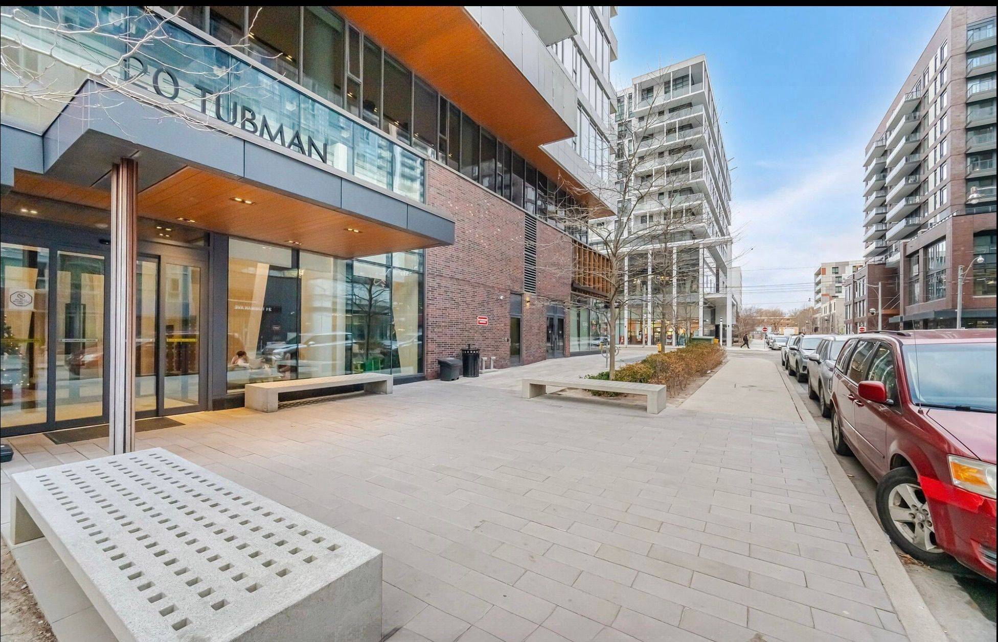 Toronto C08, ON M5A 0M8,20 Tubman AVE #1011