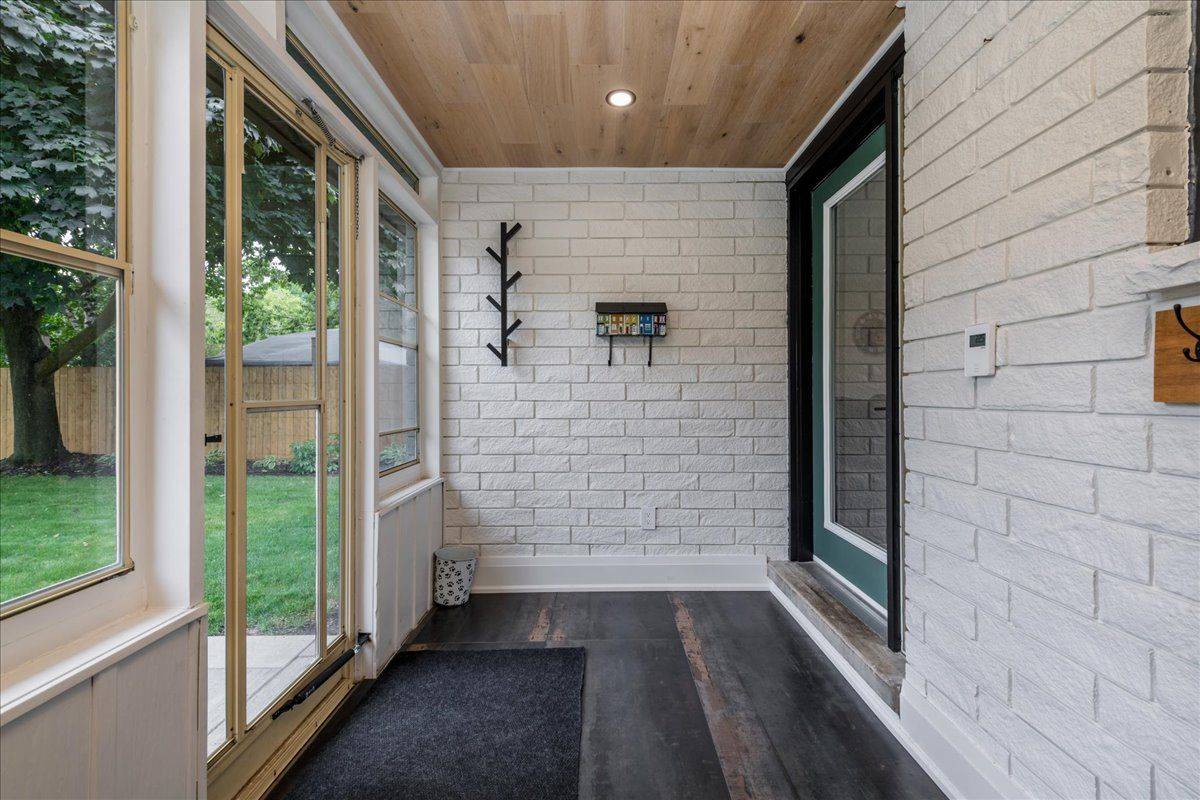 Barrie, ON L4N 2X4,4 Highcroft RD
