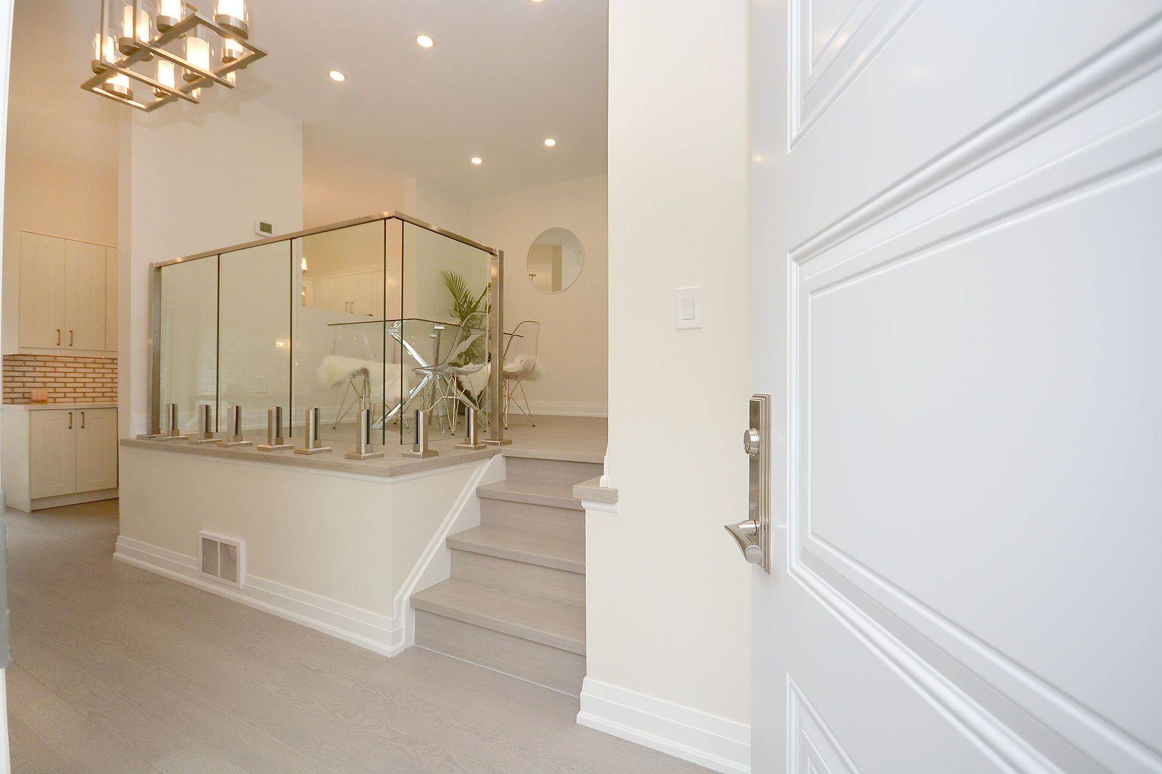 Mississauga, ON L5N 1R5,2912 Arvida CIR