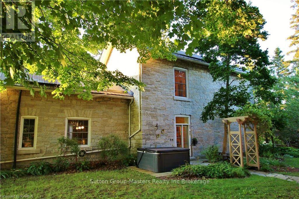 Frontenac, ON K7P 2Y7,1775 Highway 38 HWY