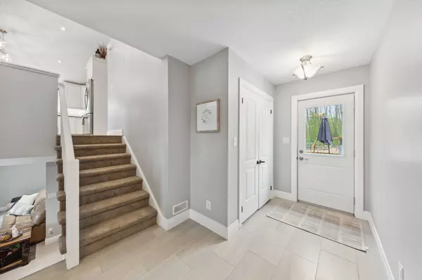 Tay, ON L0K 2A0,4 DAVIS DR