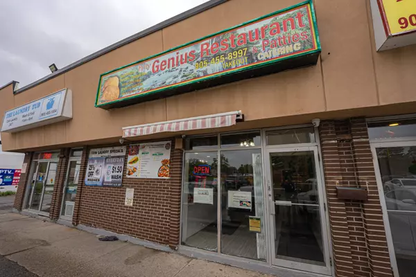 Brampton, ON L6W 3G4,144 Kennedy RD S #2