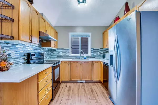 Calgary, AB t3j 5g7,54 Taracove RD NE