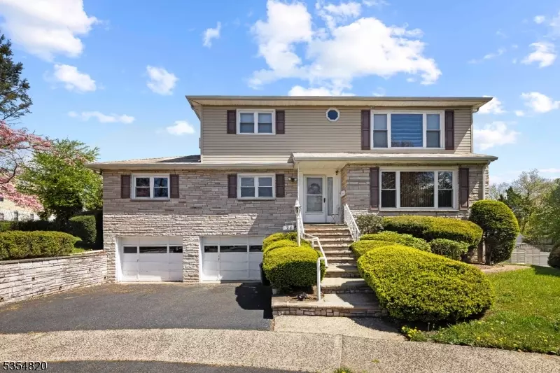 Bloomfield Twp., NJ 07003,26 Pilgrim Ct
