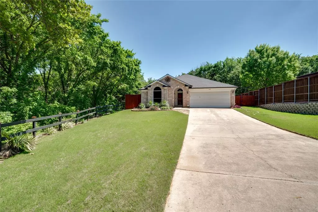 Lake Dallas, TX 75065,302 Georgian Oak Court