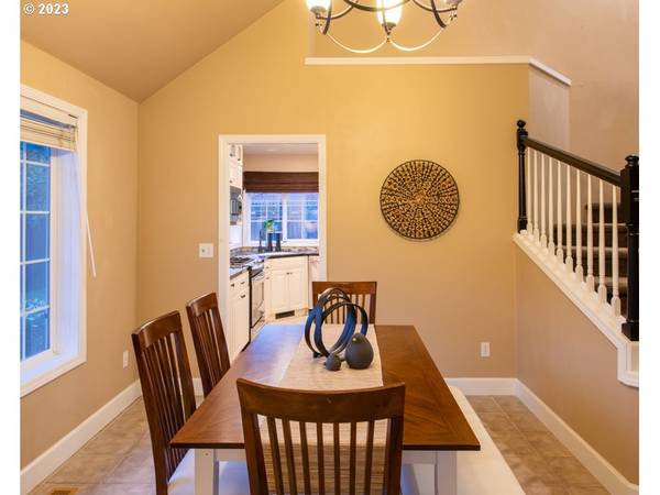 Eugene, OR 97408,3151 WOLF MEADOWS LN