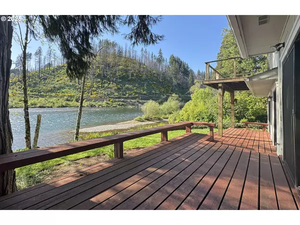 Vida, OR 97488,91050 Leashore DR
