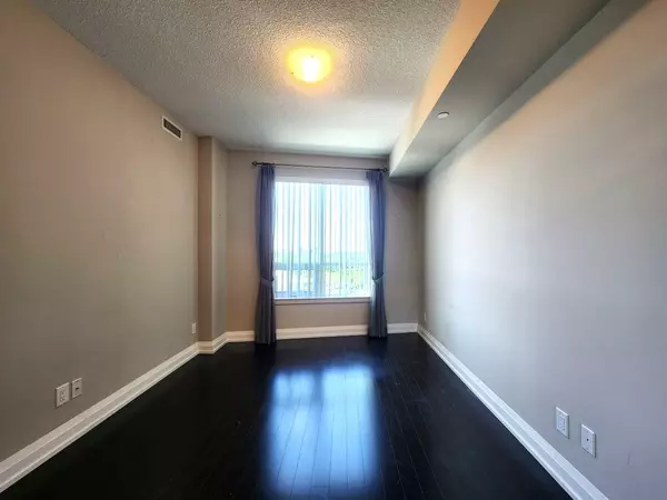 Markham, ON L3T 0C5,7171 Yonge ST #408