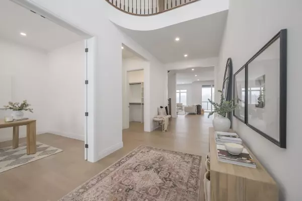 London North, ON N6G 3X9,559 Creekview Chase