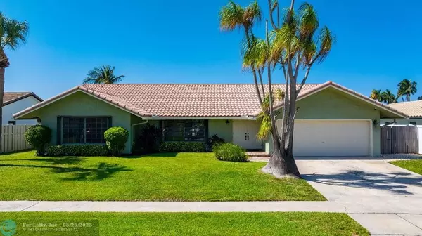 2751 NE 46th St, Lighthouse Point, FL 33064