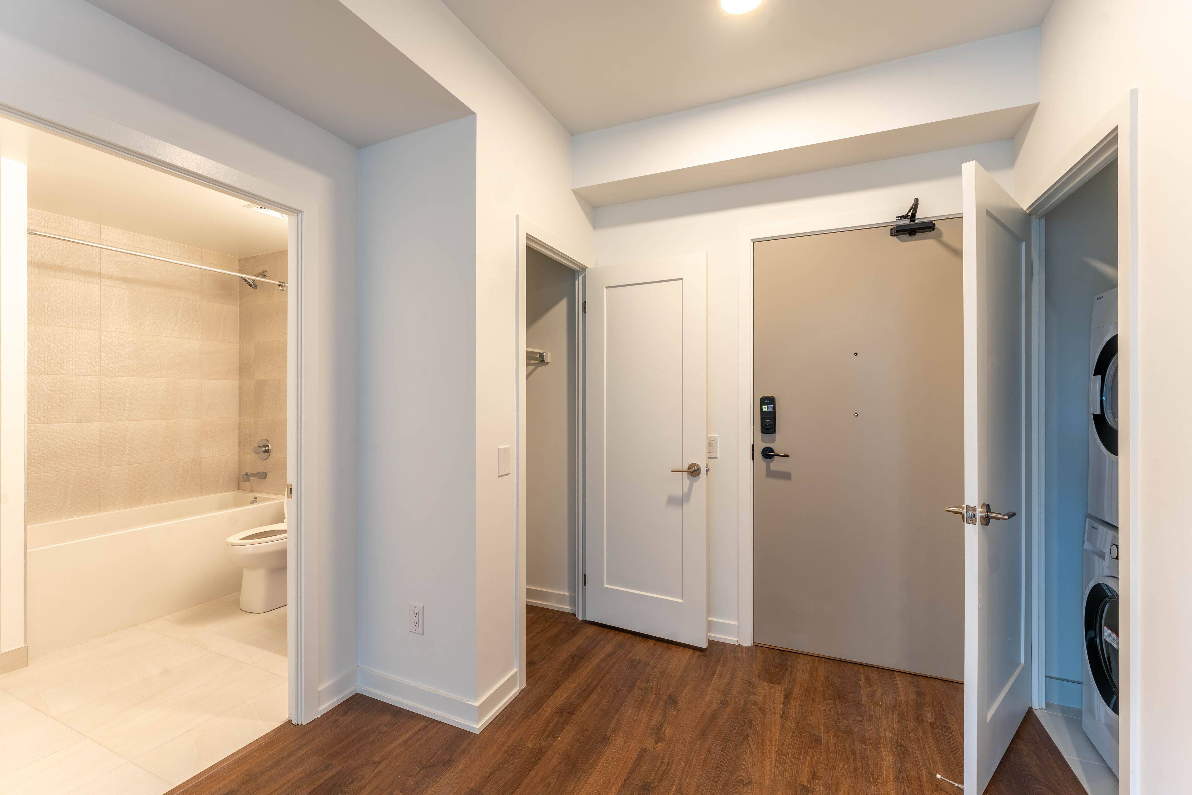 Mississauga, ON L4Z 3X7,5105 Hurontario ST #320