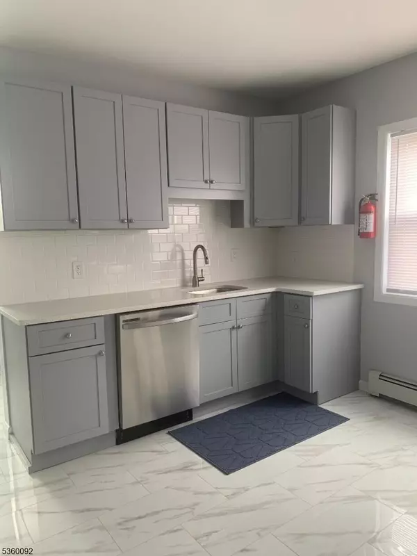 Clifton City, NJ 07011,37 Mahar Ave