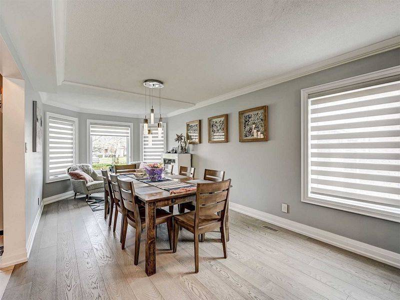 Oakville, ON L6M 3C1,1346 Cobbler LN