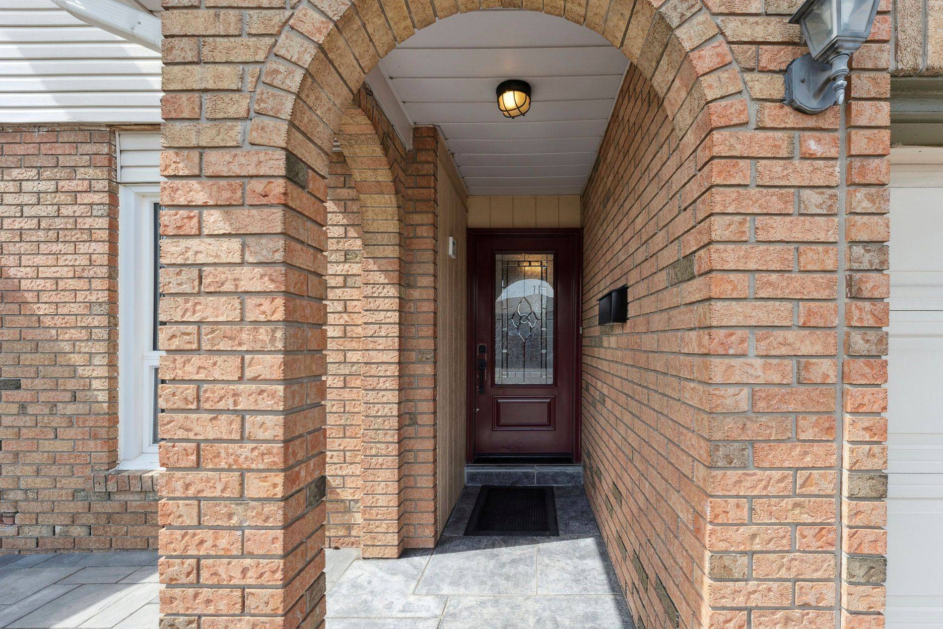 Brampton, ON L6V 3W5,60 Pluto DR
