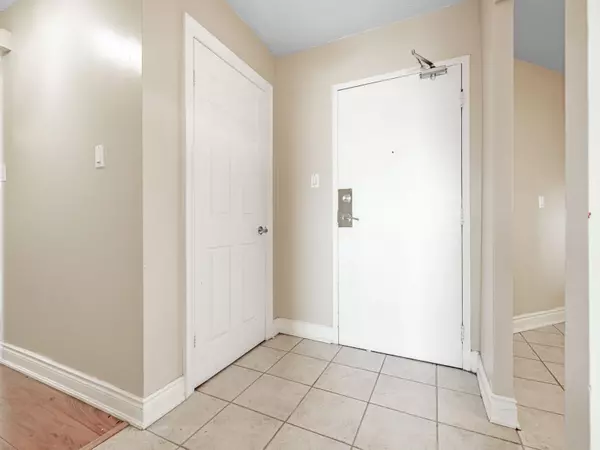 Toronto W10, ON M9W 6A5,234 Albion RD #1708