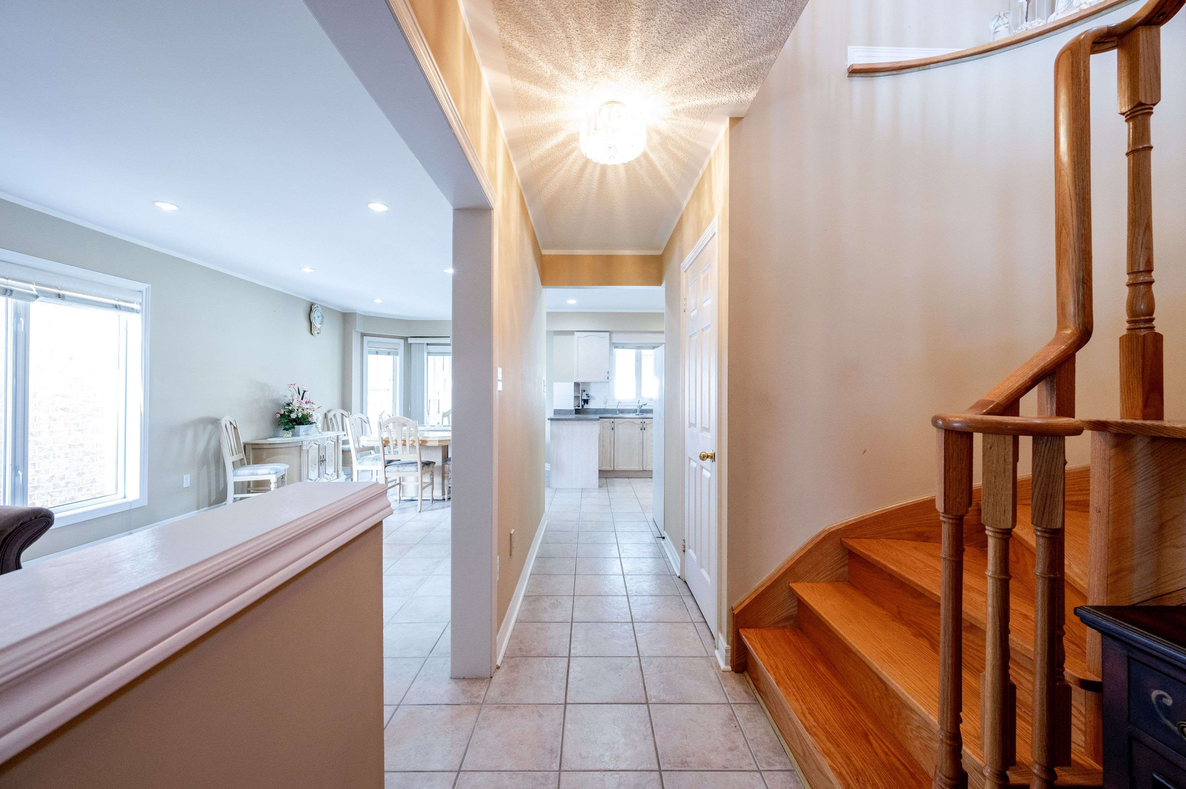 Vaughan, ON L6A 2W8,73 Solway AVE