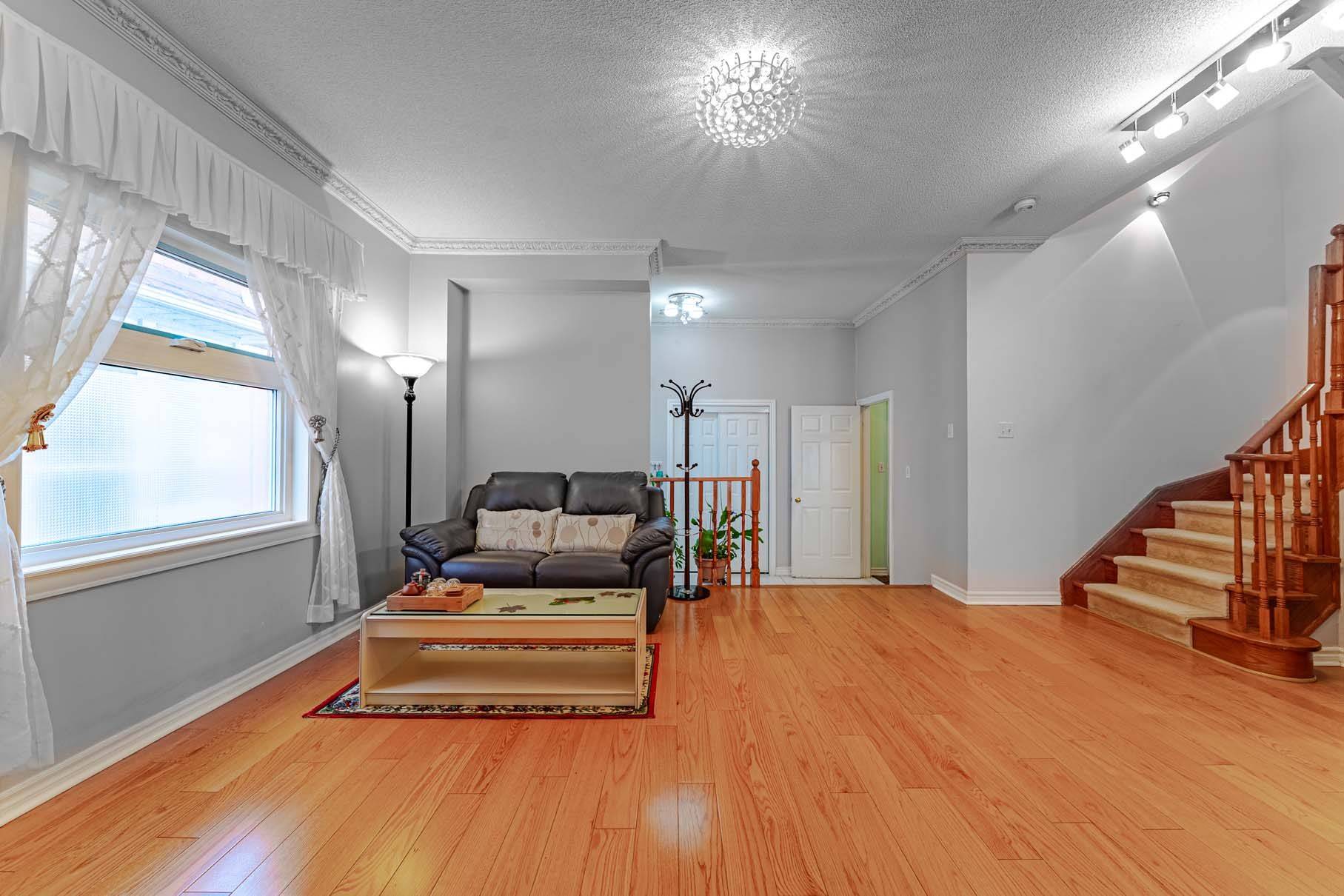 Markham, ON L3R 4Z2,25 Eastpine DR