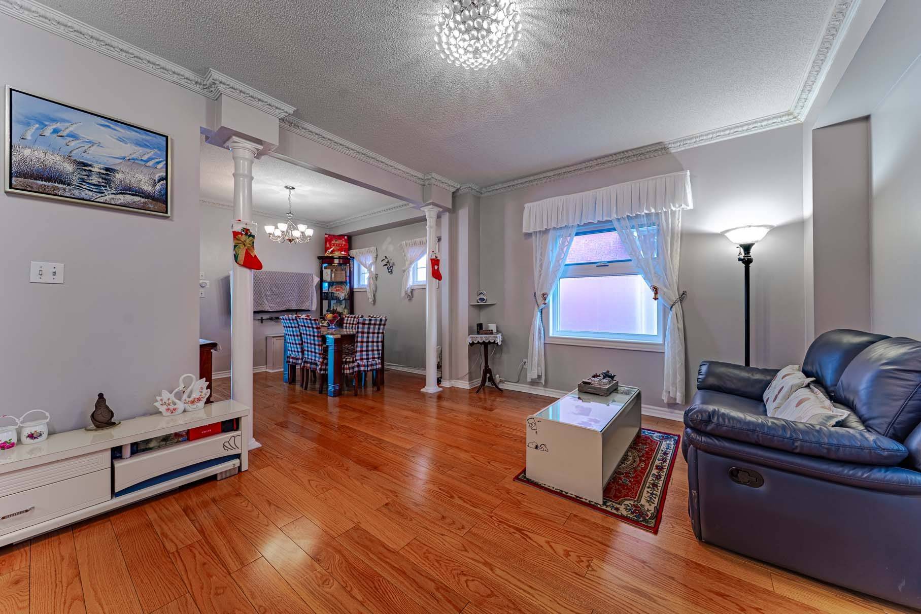 Markham, ON L3R 4Z2,25 Eastpine DR