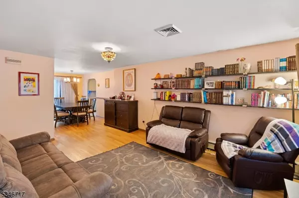 Linden City, NJ 07036,624 Ainsworth St