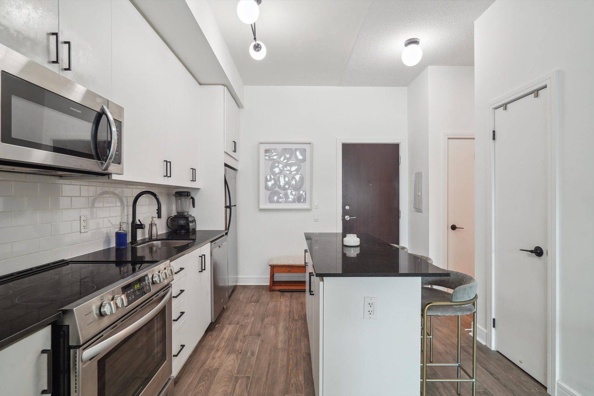 Toronto C08, ON M5A 2M5,112 George ST #S417