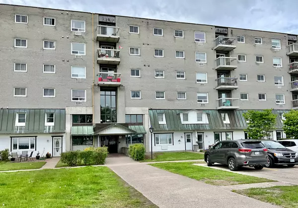 235 WATER ST W #109, Prescott, ON K0E 1T0