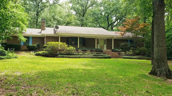 401 S Timberlane, Lone Star, TX 75638