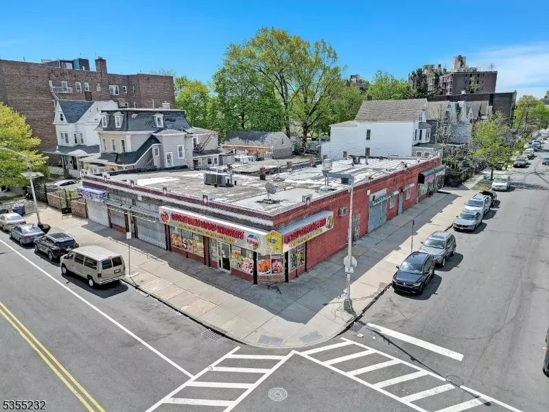 318 6th Ave., W, Newark City, NJ 07107