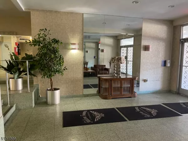 East Orange City, NJ 07017,276 Prospect Street, Unit 5E #5E