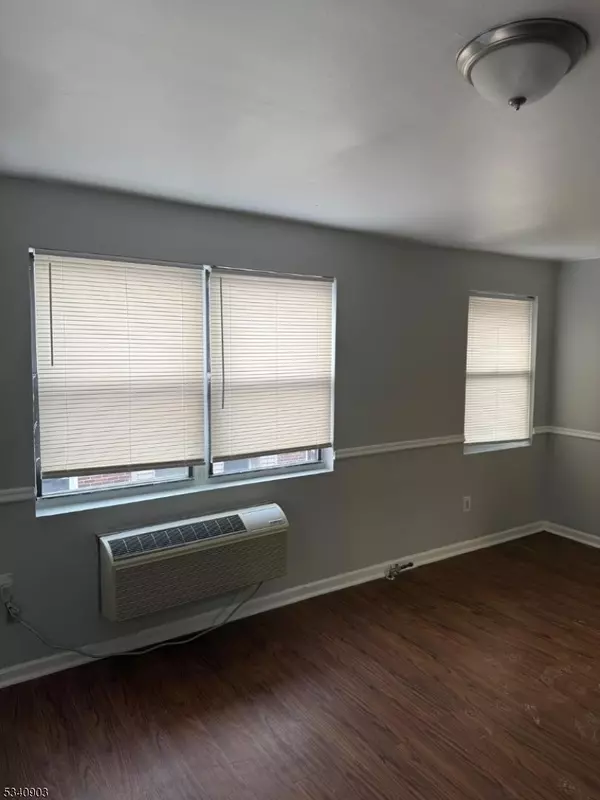365 Park Ave #A2, East Orange City, NJ 07017