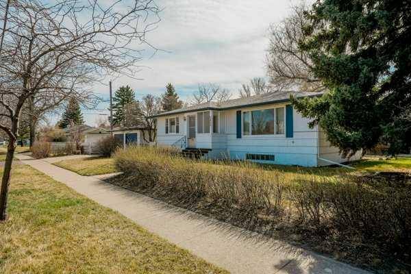 Lethbridge, AB T1J 0X3,2402 5 AVE S
