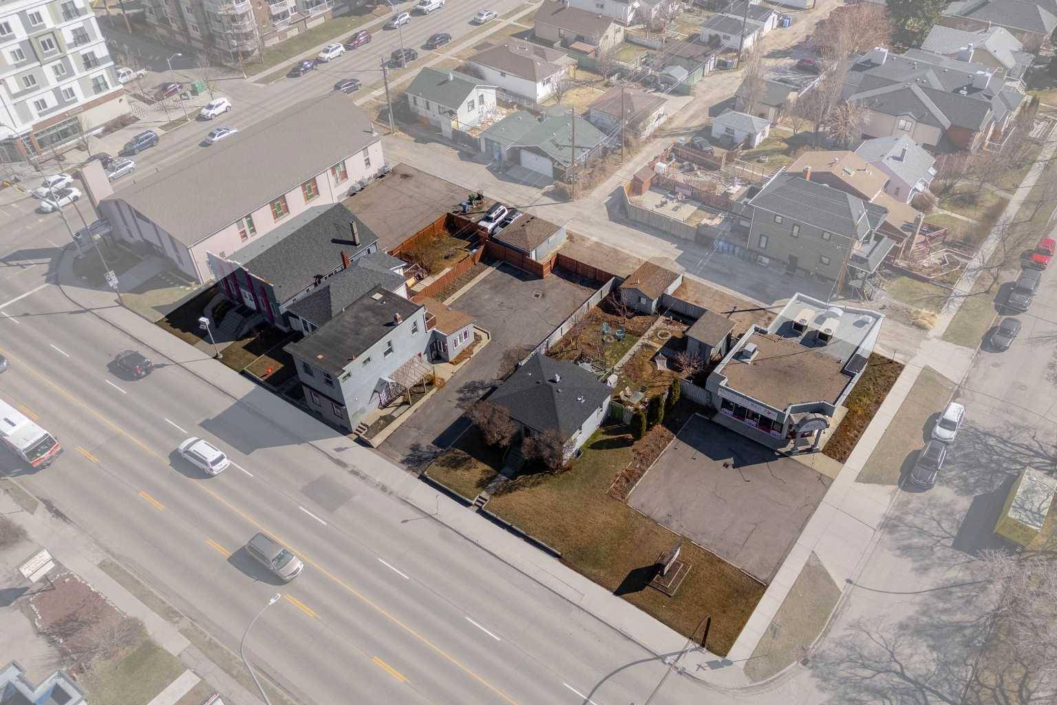 Calgary, AB T2E 2T1,2004-2018 Centre ST Northeast