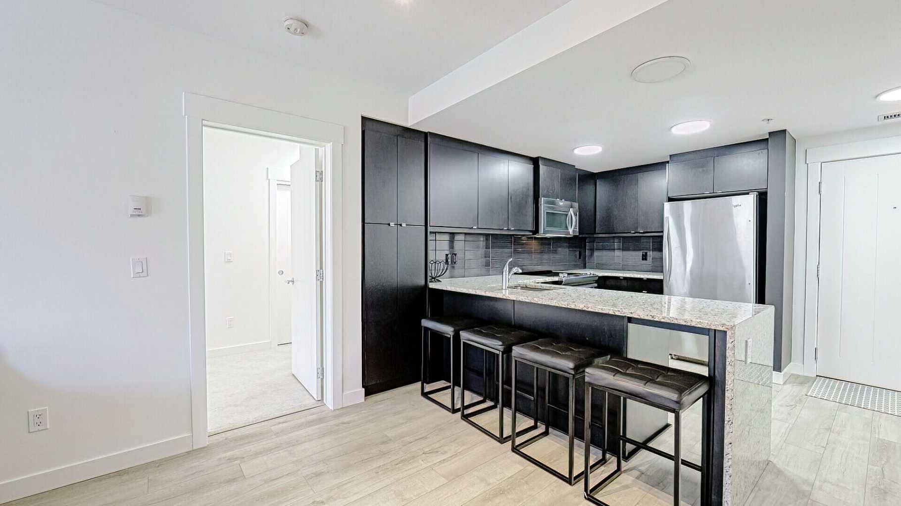 Calgary, AB T3H 0E3,15 Aspenmont HTS Southwest #122