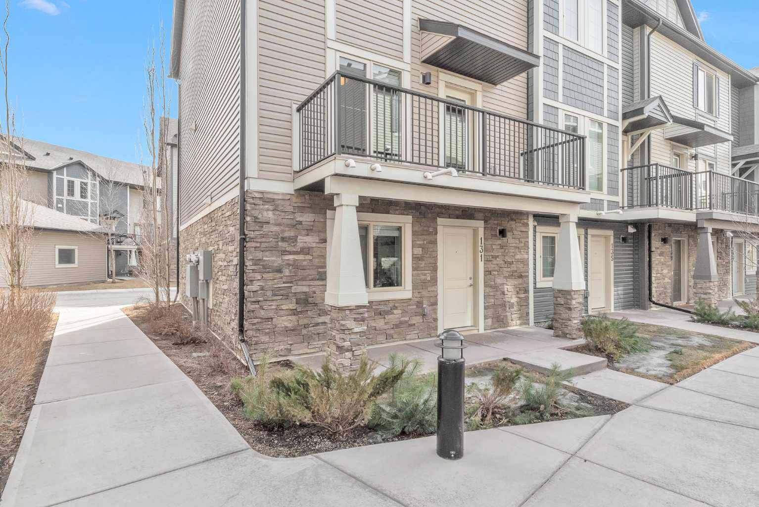 Calgary, AB T2X 3Z3,131 Legacy PT Southeast
