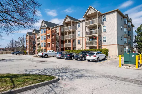 Burlington, ON L7M 4M3,4013 Kilmer DR #303
