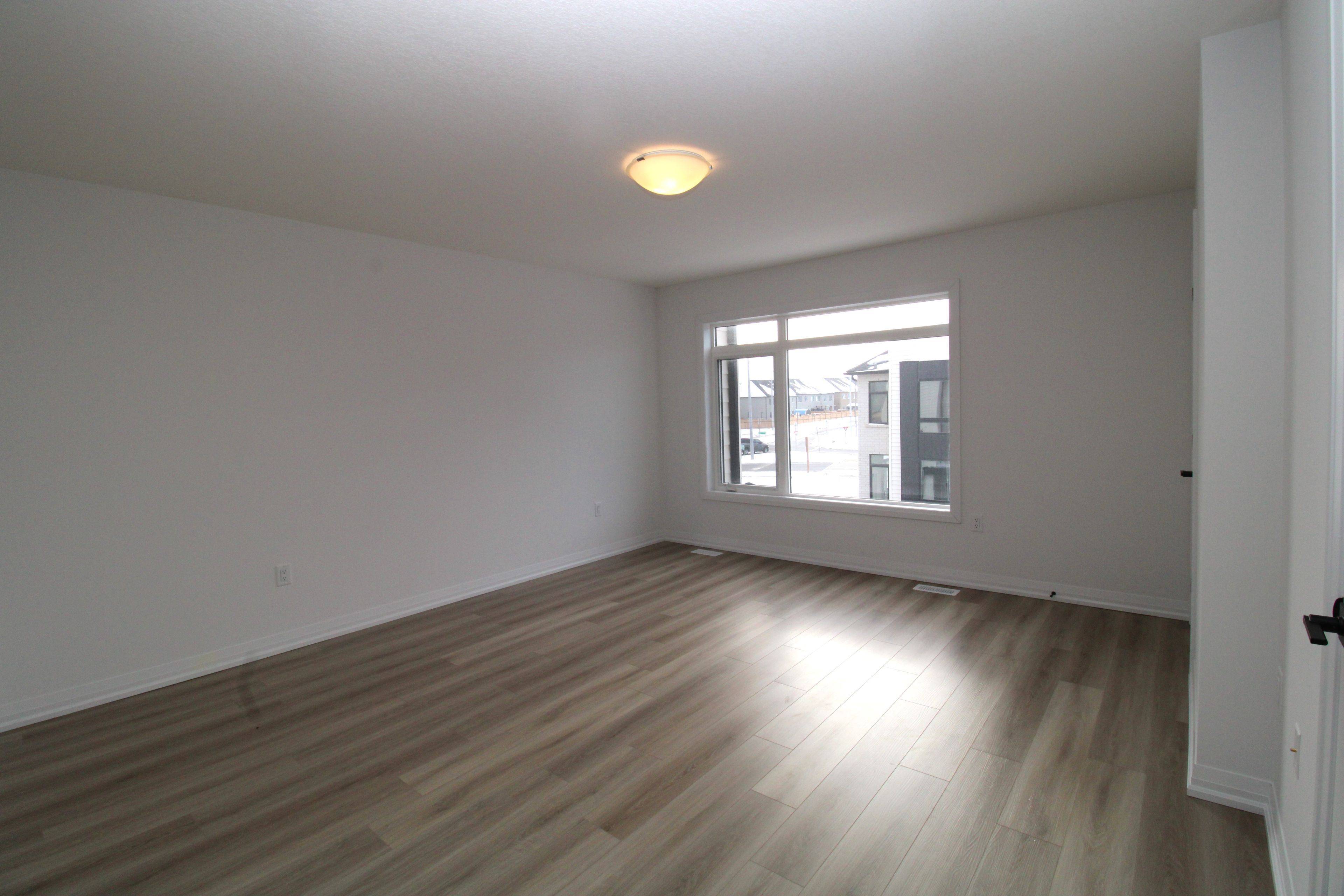 Brant, ON N3L 0N5,55 Tom Brown DR #38