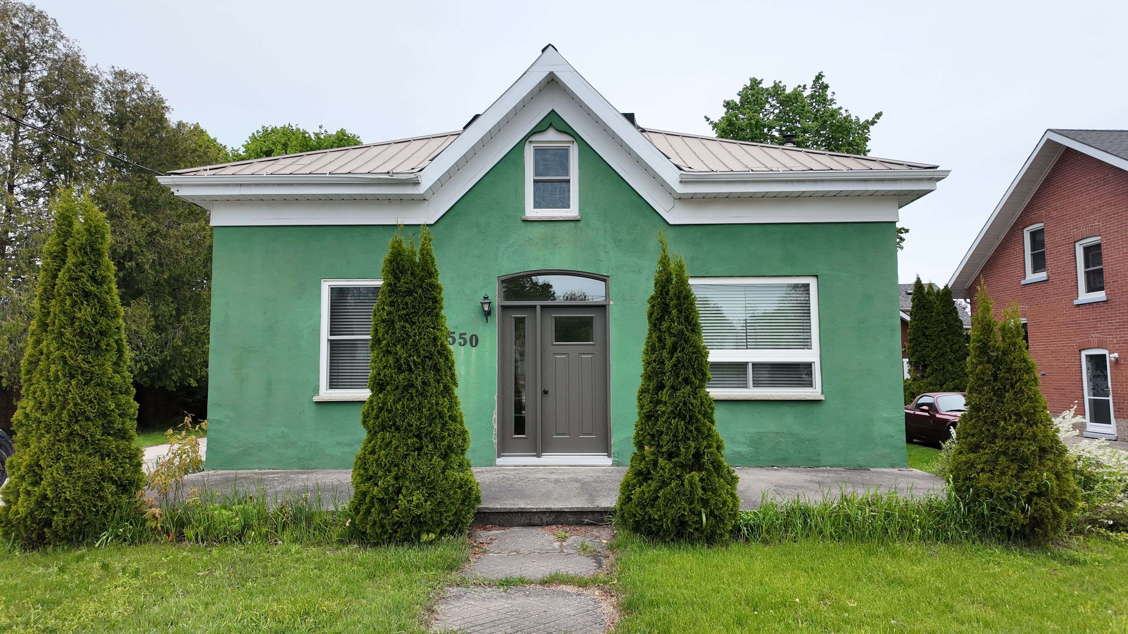 Kincardine, ON N2Z 2H9,550 Queen ST