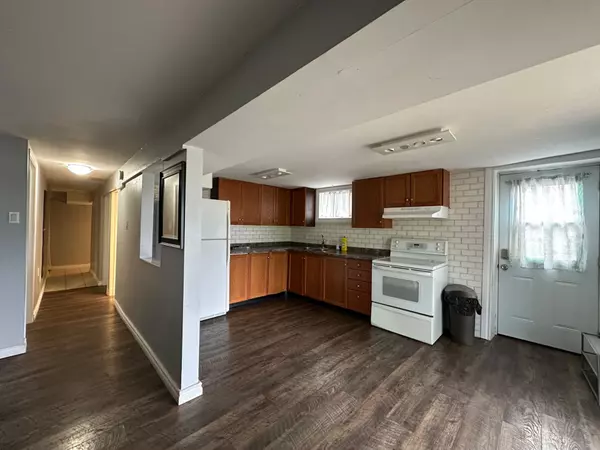 354 Britannia AVE #Lower, Bradford West Gwillimbury, ON L3Z 1A7