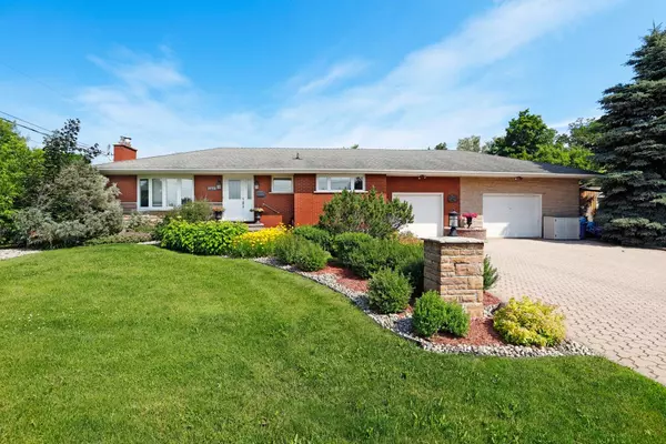 1773 St Barbara ST, Blossom Park - Airport And Area, ON K1T 1M3