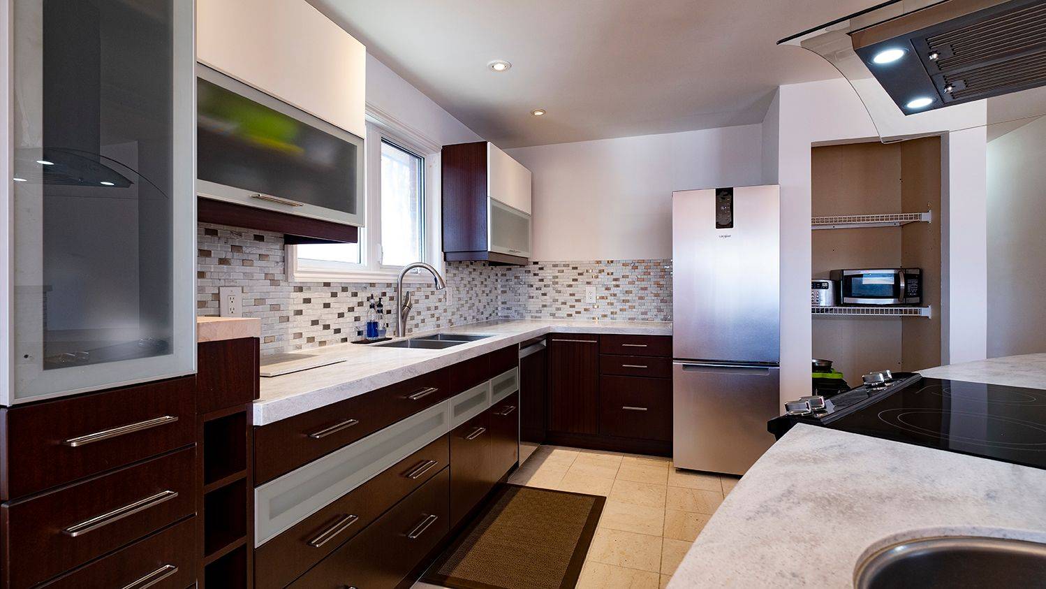 Barrie, ON L4M 4J3,10 GLENECHO DR