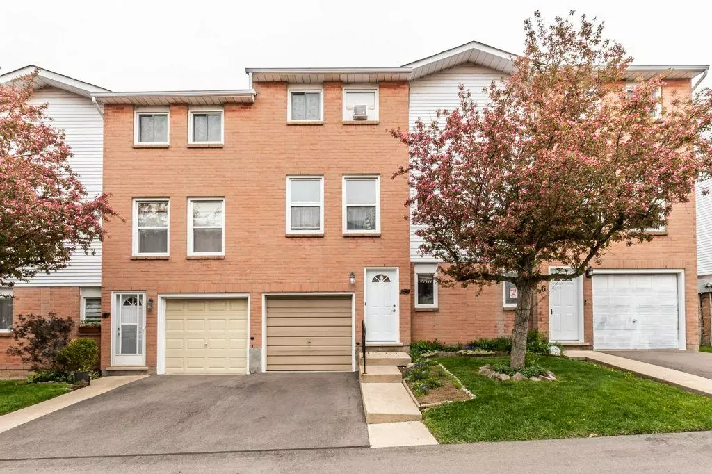 Hamilton, ON L8W 3C7,1255 Upper Gage AVE #5