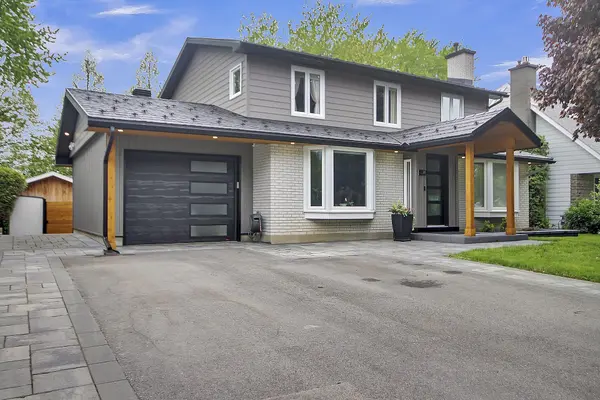 Cityview - Parkwoods Hills - Rideau Shore, ON K2E 6P2,26 Seymour AVE