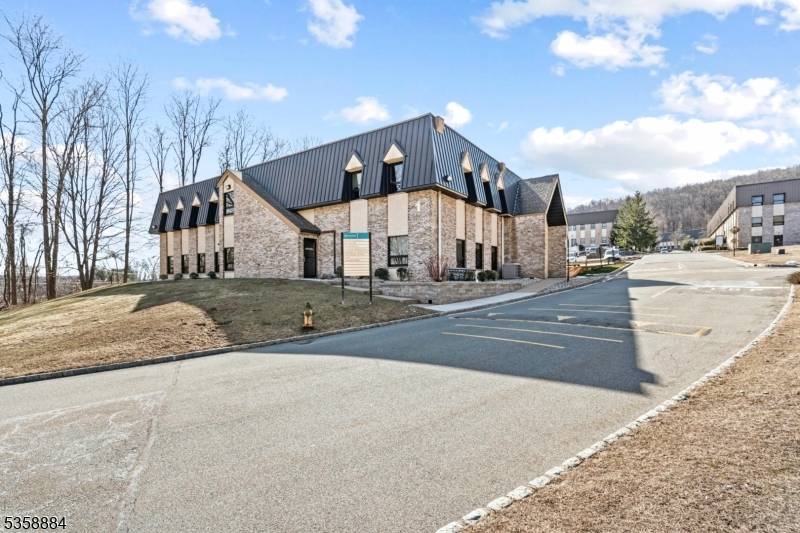 Mount Olive Twp., NJ 07836,230 US Hwy 206 South  CC08