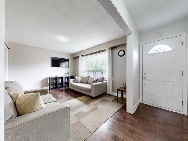Toronto C07, ON M2M 1M9,118 Moore Park AVE