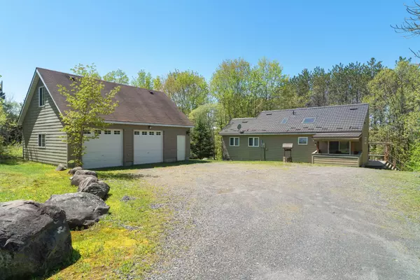 Mckellar, ON P2A 0B4,587 Centre RD