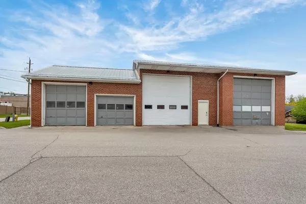 Norwich, ON N0J 1P0,11 Front ST