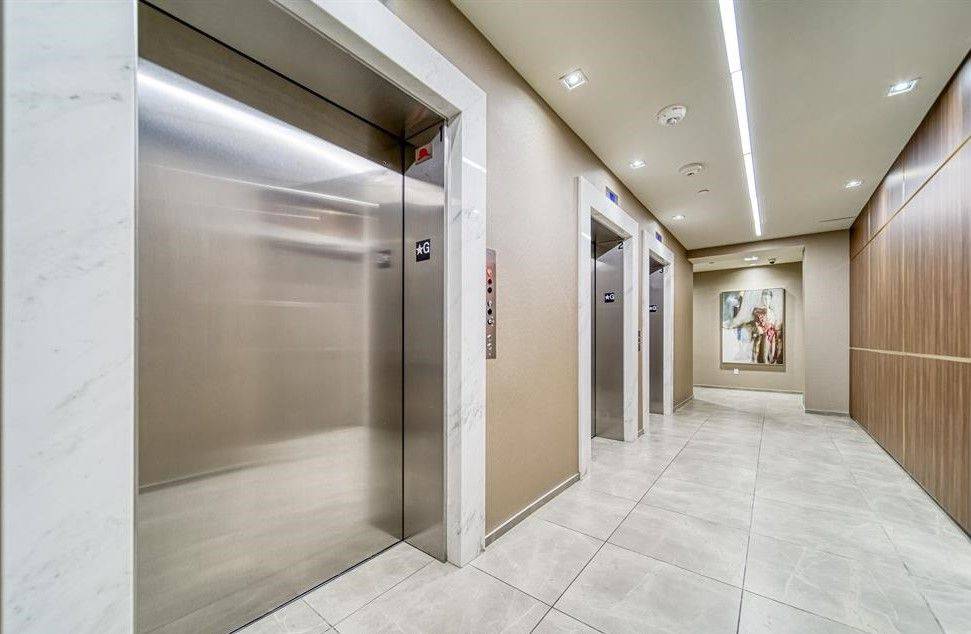 Mississauga, ON L5B 0K8,4085 Parkside Village DR #1809