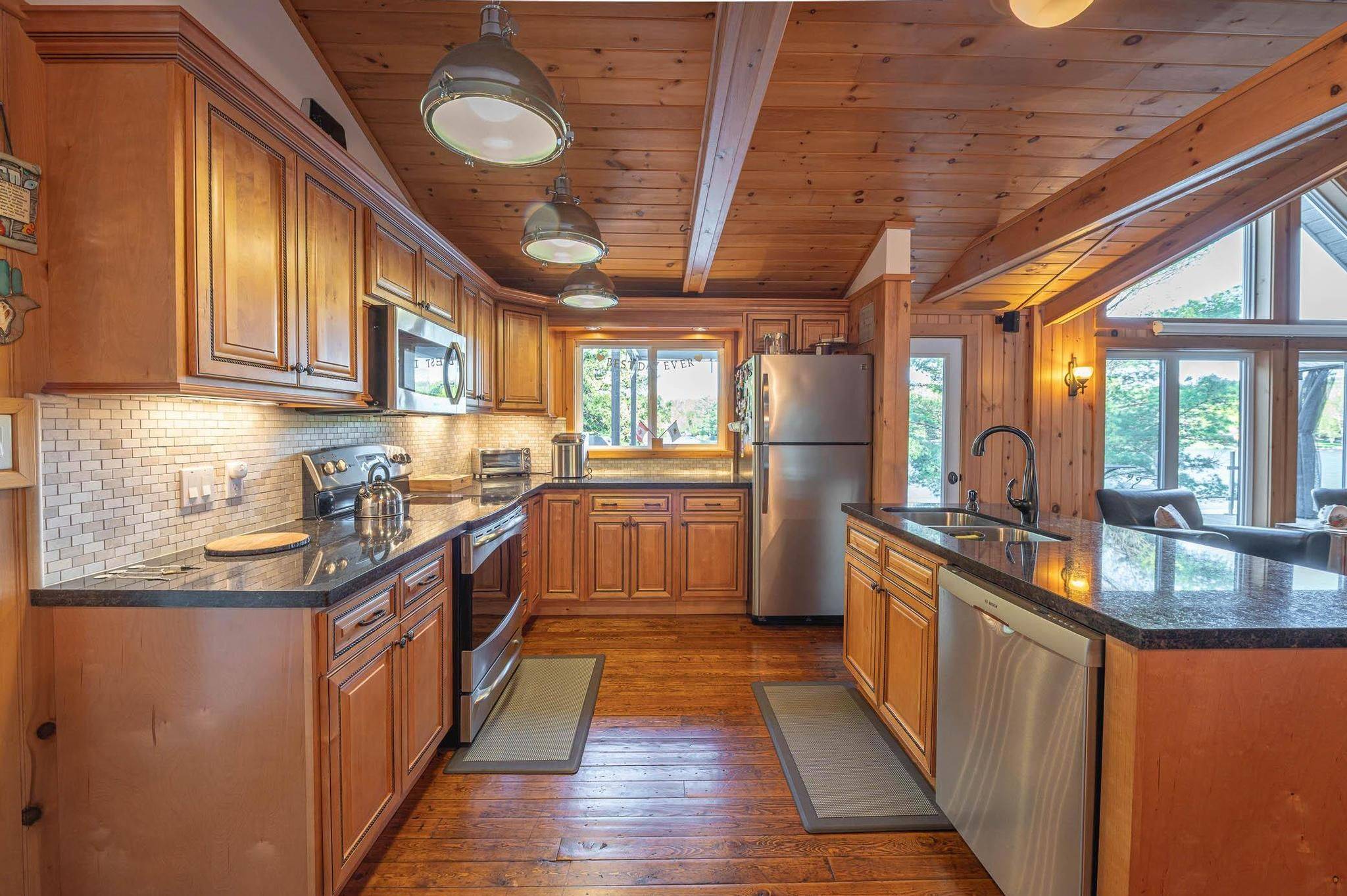 Minden Hills, ON K0M 2K0,1484 Bat Lake RD
