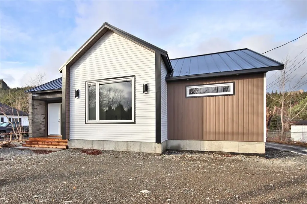 70 Main Street, Clarkes Beach, NL A0A 1W0