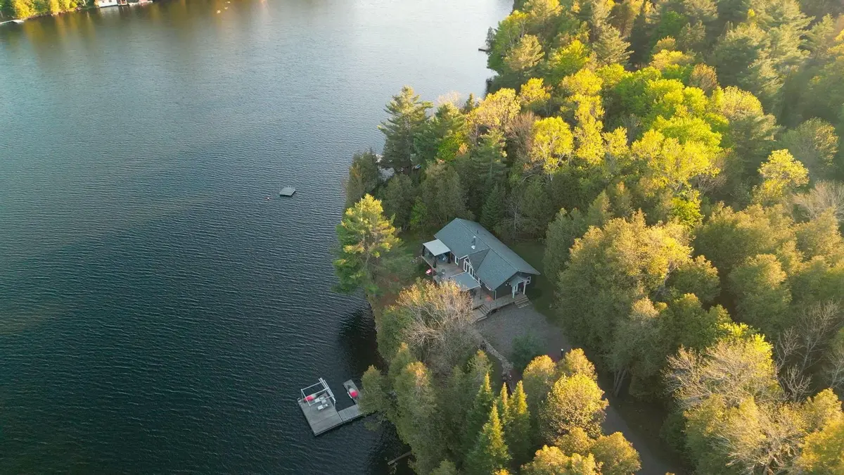 Minden Hills, ON K0M 2K0,1484 Bat Lake RD