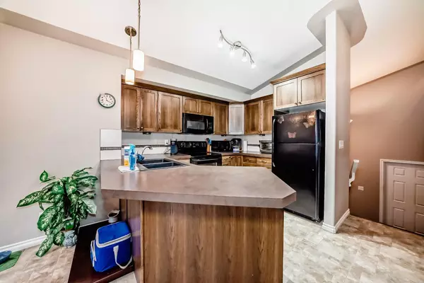 Red Deer, AB T4R 0H8,126 Viscount DR